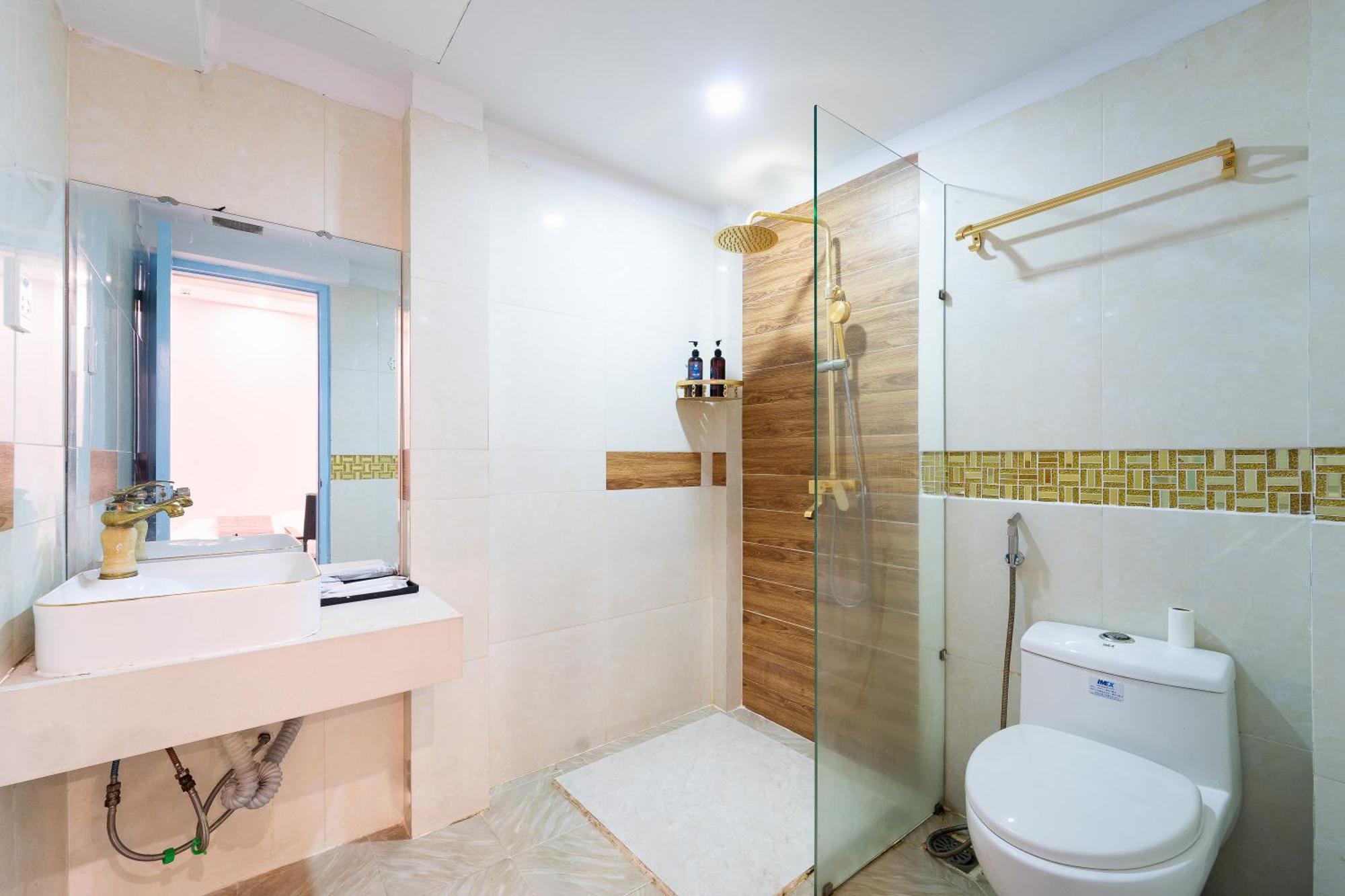 Collection O District Tan Binh Near Airport Formerly Joy 2* Hô Chi Minh-Ville