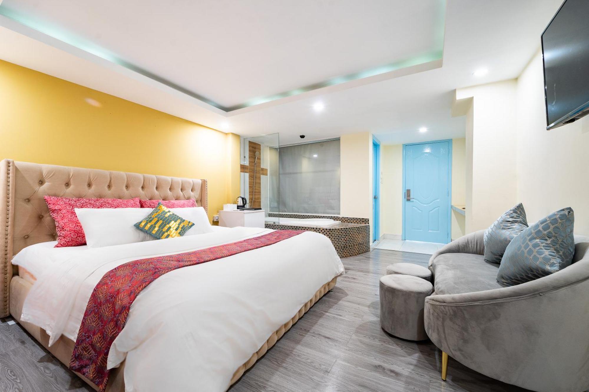 Collection O District Tan Binh Near Airport Formerly Joy Hotel Hô Chi Minh-Ville